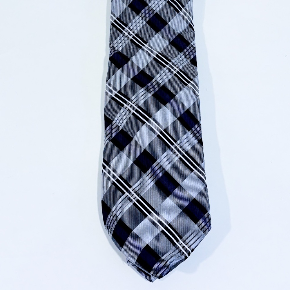 NAUTICA Purple and‎ grey plaid tie